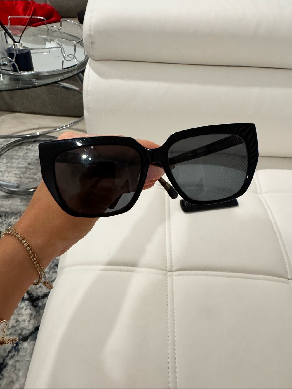 Beautiful MaxMara Classic Black Oversized Women's Sunglasses